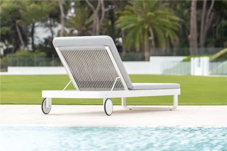 bain_soleil_aluminium_blanc_durby_jati_kebon