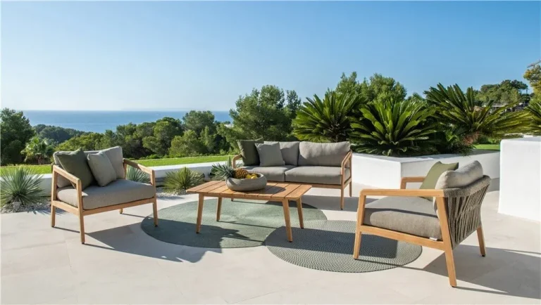 ensemble_lounge_ritz_jati_kebon