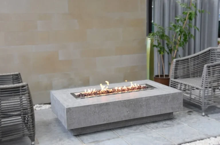 table-brasero-gaz-exterieur-hampton-avec-full-option-elementi-france (3)