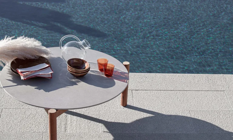 table basse ronde exterieure lodge